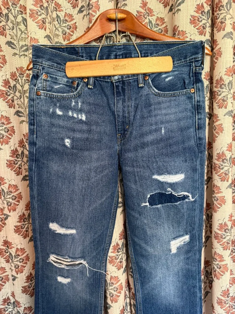Levis men size